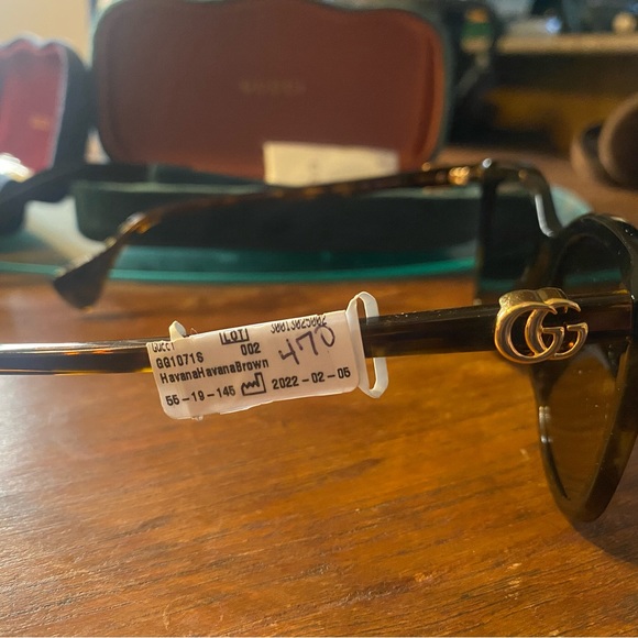 Havana Brown Gucci Glasses. - Picture 2 of 3
